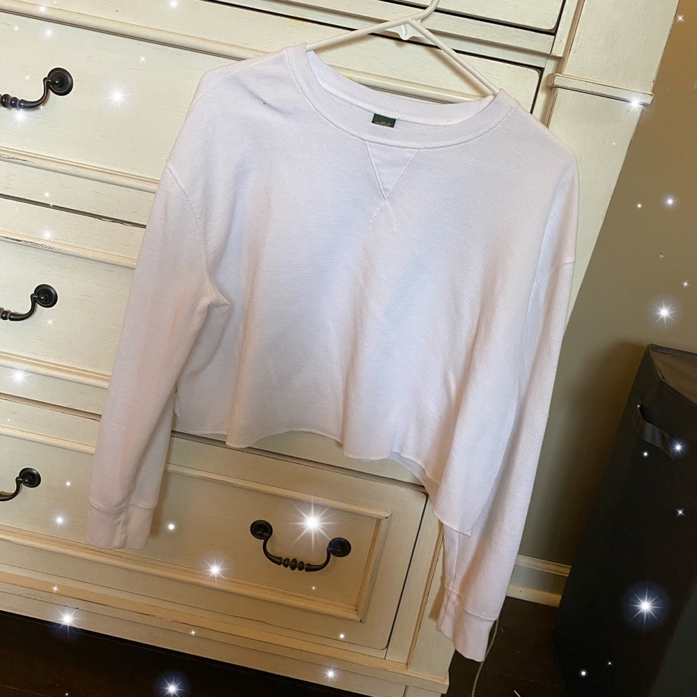 White Long Sleeved Cropped Top